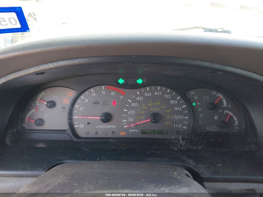 2002 Toyota Sequoia VIN 5TDZT34A62S094999 IAAI salvage auction — FRONT END, Salvage (Texas), sold $825 on 2026-07-24 (photo 7)