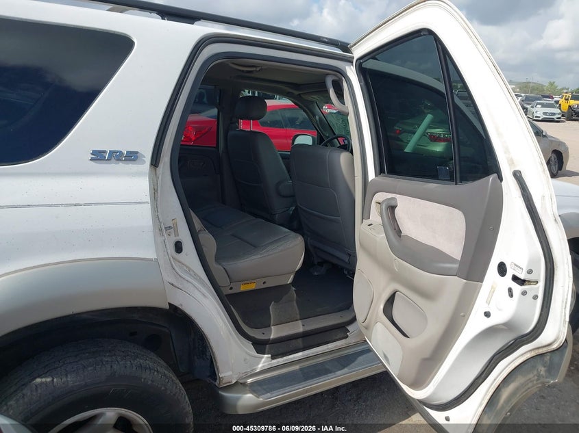 2002 Toyota Sequoia VIN 5TDZT34A62S094999 IAAI salvage auction — FRONT END, Salvage (Texas), sold $825 on 2026-07-24 (photo 8)