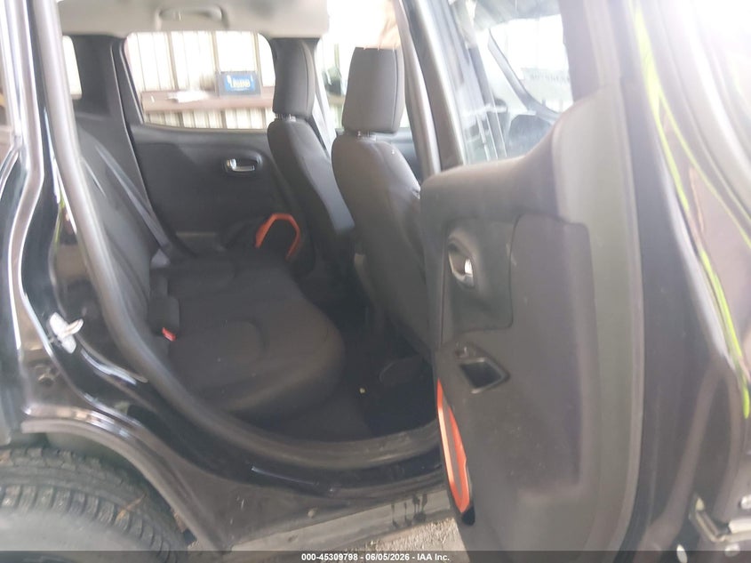 2018 Jeep Renegade VIN ZACCJBAB4JPH93448 IAAI salvage auction — RIGHT SIDE, Salvage Title, sold $1,300 on 2026-07-16 (photo 8)
