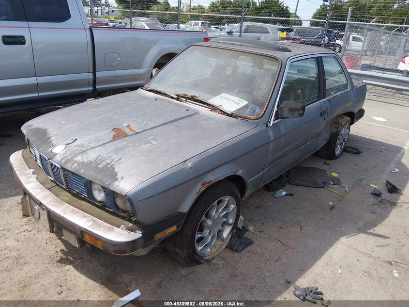 1987 BMW 3er VIN WBAAB540XH9803666 IAAI salvage auction — NORMAL WEAR, Clear-Dealer Only (North Carolina), sold $325 on 2026-07-20 (photo 2)