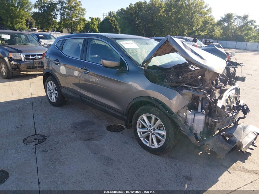 2019 Nissan Rogue VIN JN1BJ1CP7KW527010 IAAI salvage auction — FRONT END, Salvage Title, sold $650 on 2026-08-02 (photo 1)
