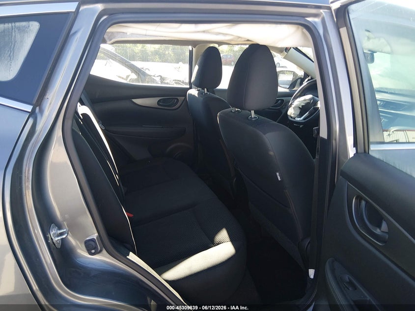 2019 Nissan Rogue VIN JN1BJ1CP7KW527010 IAAI salvage auction — FRONT END, Salvage Title, sold $650 on 2026-08-02 (photo 8)