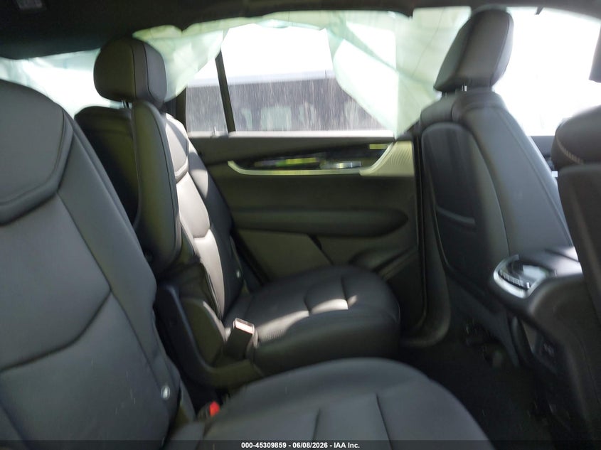 2025 Cadillac Xt6 VIN 1GYKPDRS8SZ140077 IAAI salvage auction — FRONT END, Wait Title, sold $15,800 on 2026-08-16 (photo 8)