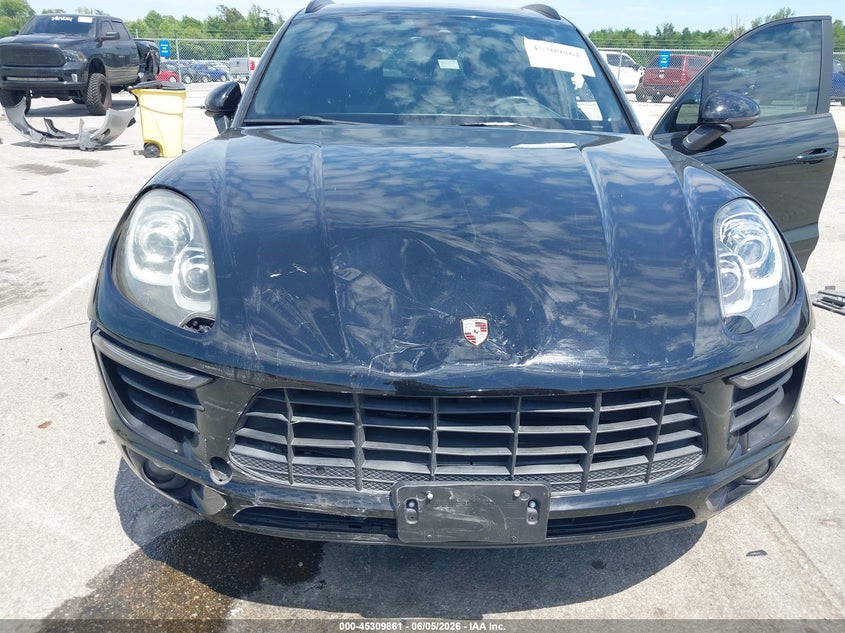 2018 Porsche Macan VIN WP1AA2A51JLB16880 IAAI salvage auction — FRONT END, Salvage Title, sold $9,700 on 2026-08-28 (photo 6)