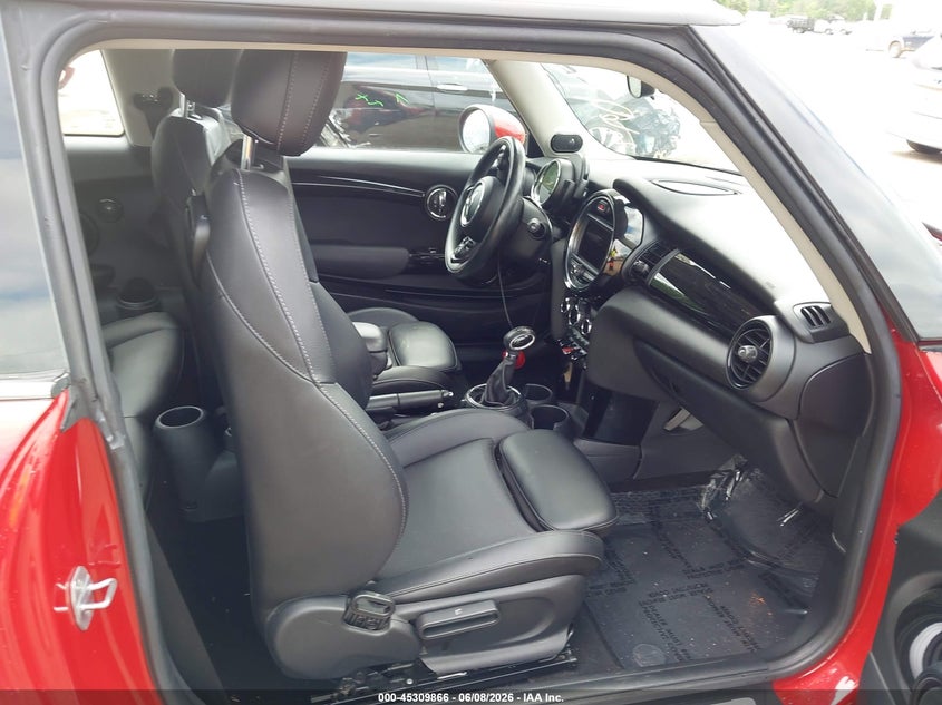 2016 Mini Hard top VIN WMWXP7C59G2A42627 IAAI salvage auction — FRONT END, Salvage Title, sold $1,950 on 2026-07-11 (photo 5)