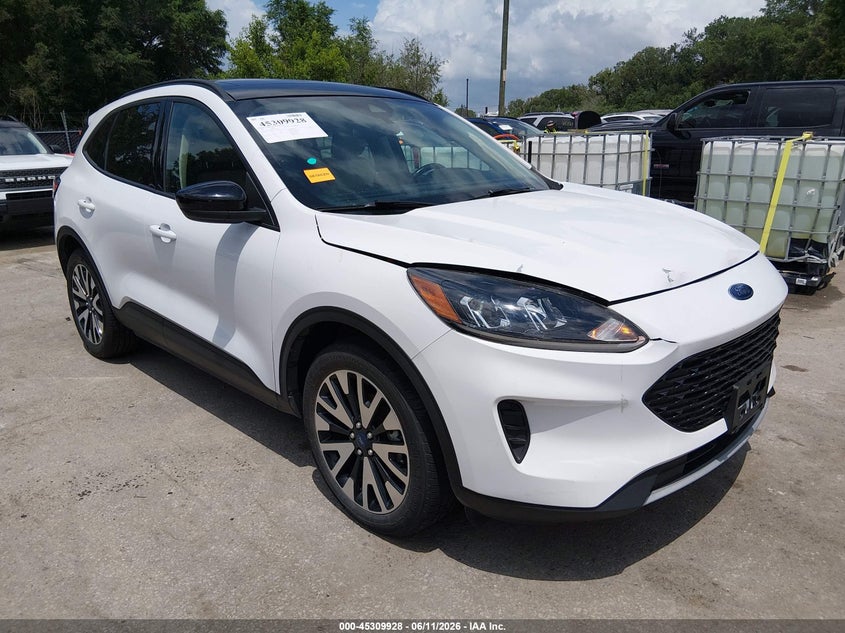 2020 Ford Escape VIN 1FMCU9BZ0LUC08597 — IAAI salvage auction photo