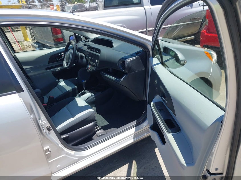 2014 Toyota Prius c VIN JTDKDTB3XE1066224 IAAI salvage auction — NORMAL WEAR, Salvage Title, sold $4,675 on 2026-07-07 (photo 5)