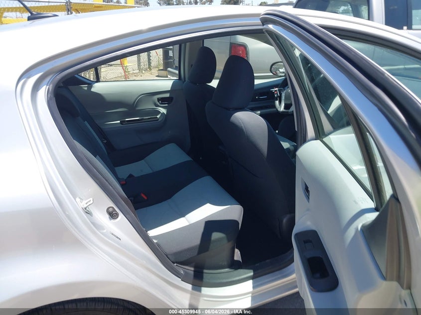 2014 Toyota Prius c VIN JTDKDTB3XE1066224 IAAI salvage auction — NORMAL WEAR, Salvage Title, sold $4,675 on 2026-07-07 (photo 8)