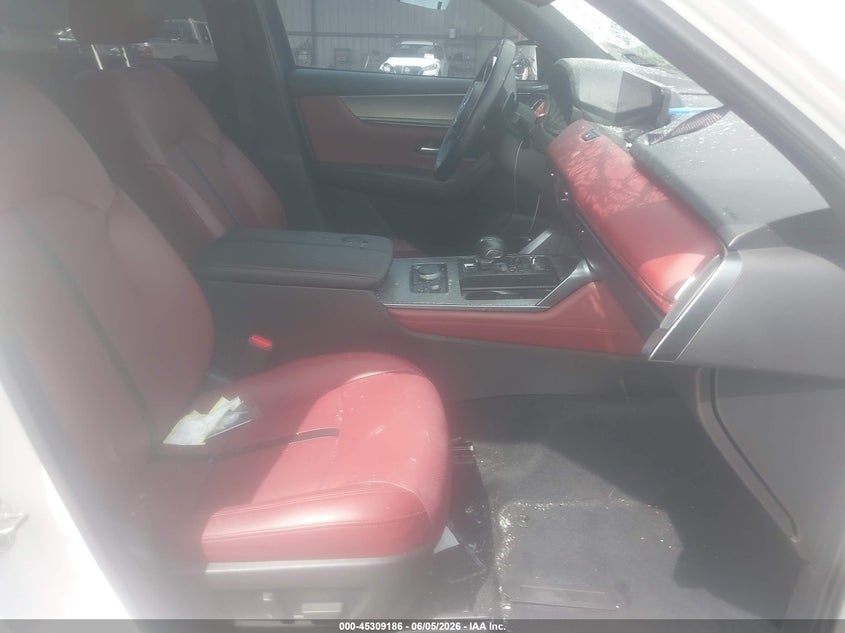 2025 Mazda Cx-70 VIN JM3KJEHA4S1114068 IAAI salvage auction — ROLLOVER, Salvage Title, sold $5,300 on 2026-07-28 (photo 5)
