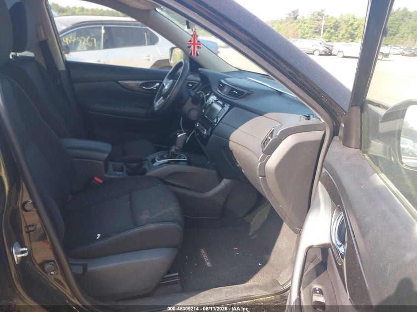 2020 Nissan Rogue VIN KNMAT2MT6LP505161 IAAI salvage auction — REAR END, Salvage (Massachusetts), sold $1,800 on 2026-07-31 (photo 5)