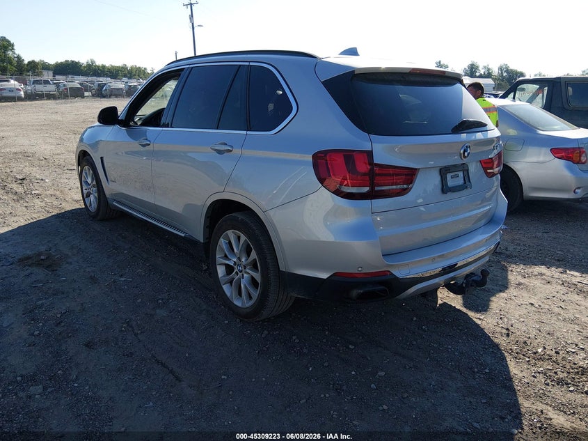 2015 BMW X5 VIN 5UXKR6C52F0J76371 IAAI salvage auction — RIGHT FRONT, Clear-Dealer Only (Michigan), sold $3,250 on 2026-07-08 (photo 3)