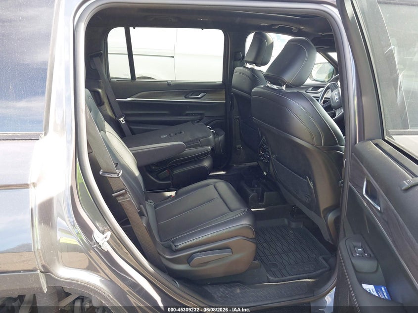 2024 Jeep Grand cherokee VIN 1C4RJKBG3R8589232 IAAI salvage auction — ALL OVER, Salvage Title, sold $18,350 on 2026-07-30 (photo 8)