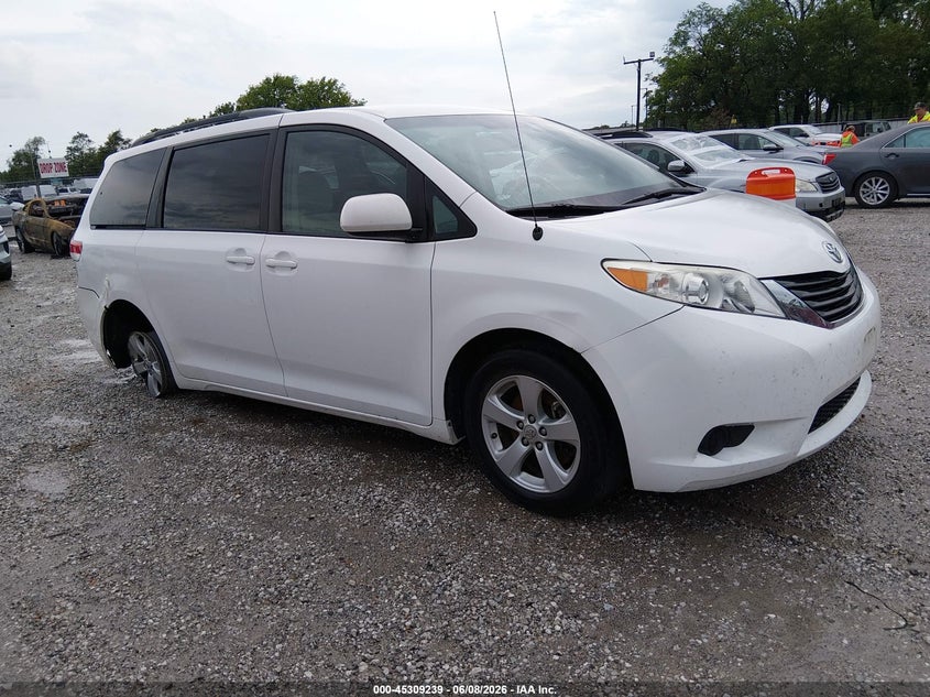 2011 Toyota Sienna VIN 5TDKK3DC3BS024155 IAAI salvage auction — REAR END, Salvage (Missouri), sold $2,150 on 2026-07-06 (photo 1)