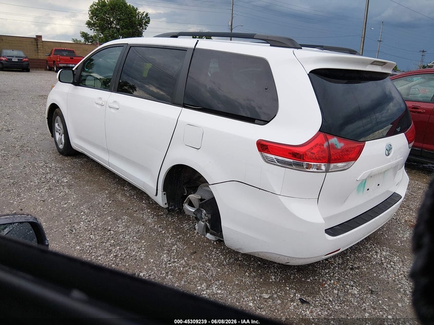 2011 Toyota Sienna VIN 5TDKK3DC3BS024155 IAAI salvage auction — REAR END, Salvage (Missouri), sold $2,150 on 2026-07-06 (photo 3)