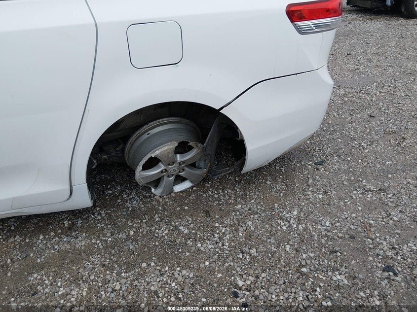 2011 Toyota Sienna VIN 5TDKK3DC3BS024155 IAAI salvage auction — REAR END, Salvage (Missouri), sold $2,150 on 2026-07-06 (photo 6)