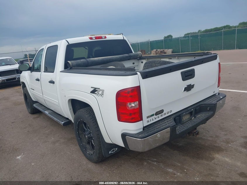 2011 Chevrolet Silverado 1500 VIN 3GCPKSE32BG208998 IAAI salvage auction — FRONT END, Regular (South Dakota), sold $2,650 on 2026-07-10 (photo 3)