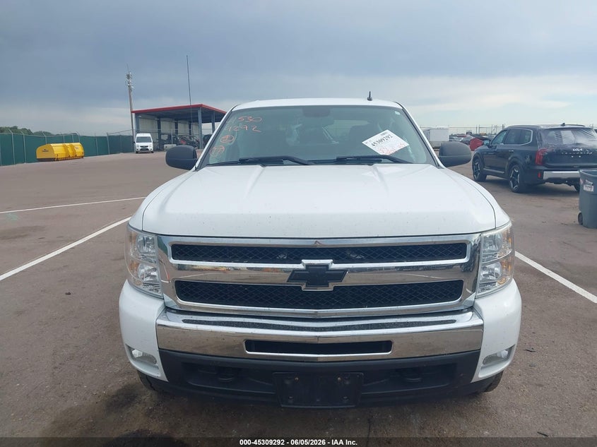 2011 Chevrolet Silverado 1500 VIN 3GCPKSE32BG208998 IAAI salvage auction — FRONT END, Regular (South Dakota), sold $2,650 on 2026-07-10 (photo 6)