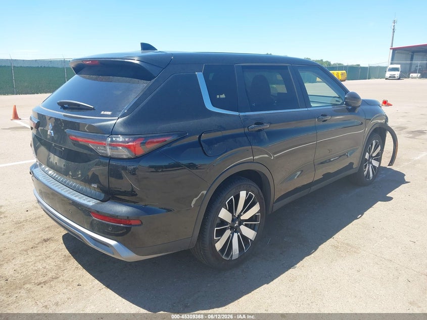 2025 Mitsubishi Outlander VIN JA4J4VA89SZ053430 IAAI salvage auction — FRONT END, Regular (South Dakota), sold $8,800 on 2026-07-21 (photo 4)