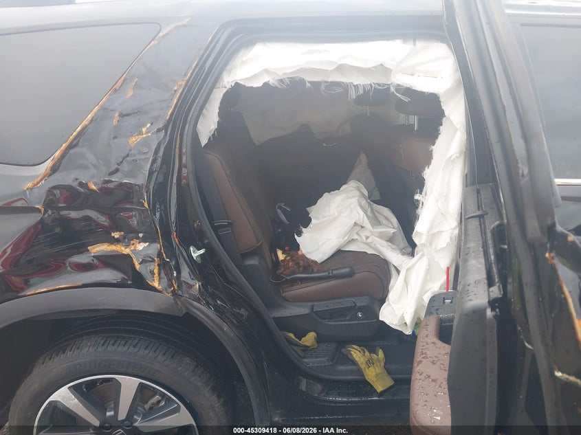 2025 Honda Pilot VIN 5FNYG1H81SB072618 IAAI salvage auction — ROLLOVER, Wait Title, sold $10,150 on 2026-09-02 (photo 5)