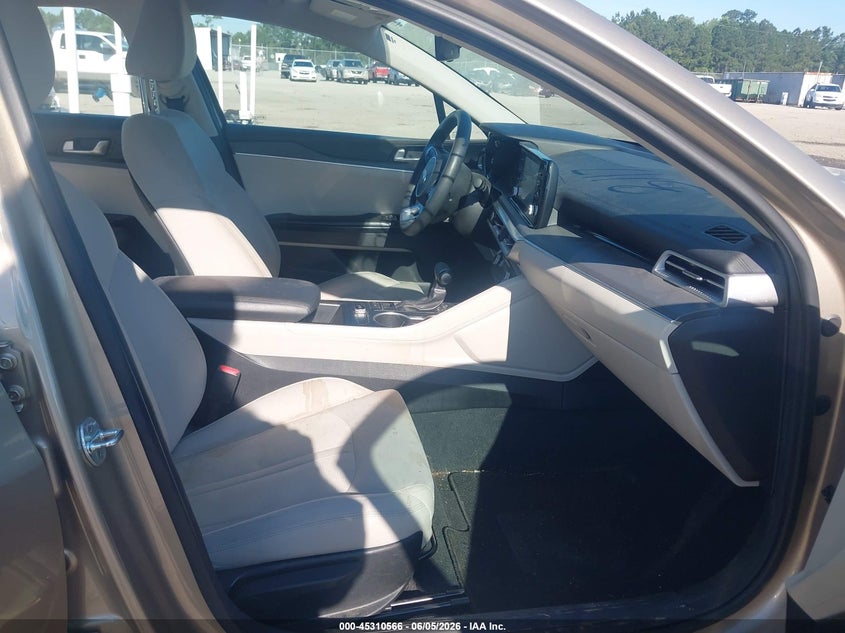 2021 Kia K5 VIN 5XXG14J26MG079939 IAAI salvage auction — FRONT & REAR, Salvage Title, sold $25 on 2026-07-24 (photo 5)