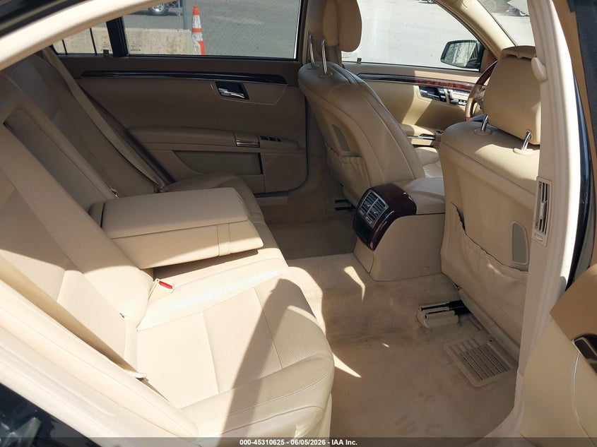 2012 Mercedes-benz S-klasse VIN WDDNG9EB4CA487515 IAAI salvage auction — FRONT END, Salvage Title, sold $3,175 on 2026-07-14 (photo 8)