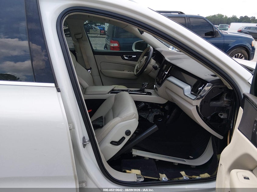 2020 Volvo Xc60 VIN YV4A22RK5L1441651 IAAI salvage auction — MECHANICAL, Clear (South Carolina), sold $5,400 on 2026-08-05 (photo 5)