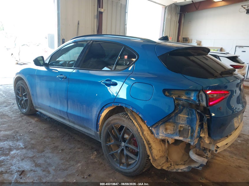 2019 Alfa romeo Stelvio VIN ZASPAKBN0K7C50954 IAAI salvage auction — REAR END, Salvage Title, sold $4,150 on 2026-07-28 (photo 3)