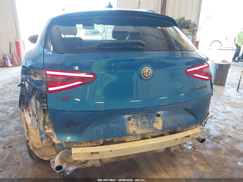 2019 Alfa romeo Stelvio VIN ZASPAKBN0K7C50954 IAAI salvage auction — REAR END, Salvage Title, sold $4,150 on 2026-07-28 (photo 6)
