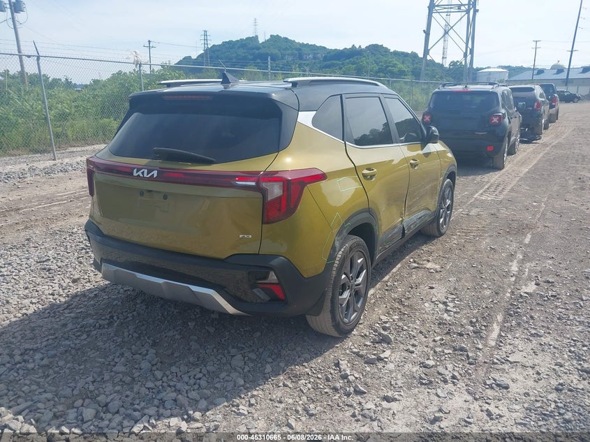 2024 Kia Seltos VIN KNDEUCAA1R7618998 IAAI salvage auction — RIGHT SIDE, Salvage Title, sold $6,200 on 2026-07-28 (photo 4)