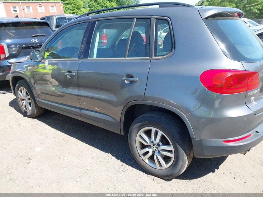 2016 Volkswagen Tiguan VIN WVGBV7AX5GW599673 IAAI salvage auction — NORMAL WEAR, Salvage Title, sold $800 on 2026-07-07 (photo 3)