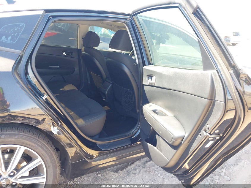 2019 Kia Optima VIN 5XXGT4L34KG371103 IAAI salvage auction — LEFT REAR, Salvage Title, sold $1,400 on 2026-07-21 (photo 8)