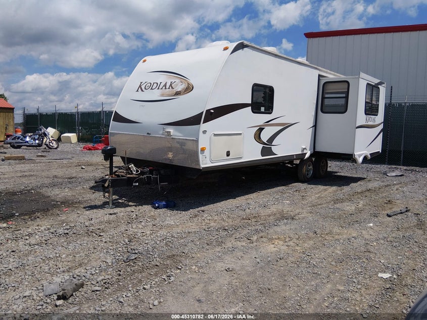 2012 Dutchmen 242resl VIN 47CTS5N26CK131259 IAAI salvage auction — WATER/FLOOD, Salvage (West Virginia), sold $2,250 on 2026-07-29 (photo 2)