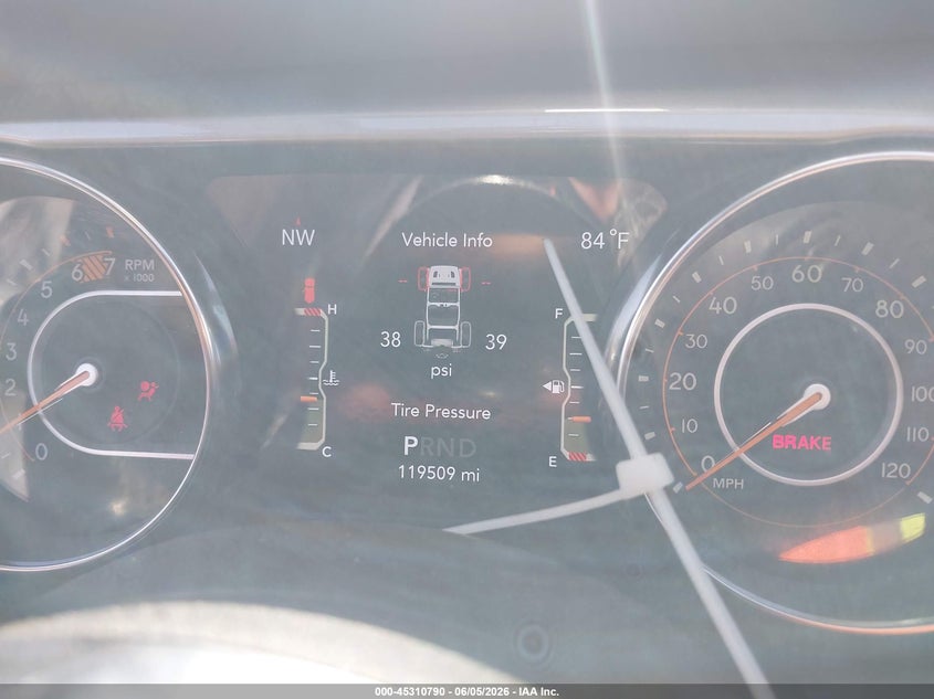 2021 Jeep Wrangler / VIN 1C4HJXEN3MW592851 IAAI salvage auction — FRONT END, Salvage Title, sold $8,100 on 2026-07-30 (photo 7)
