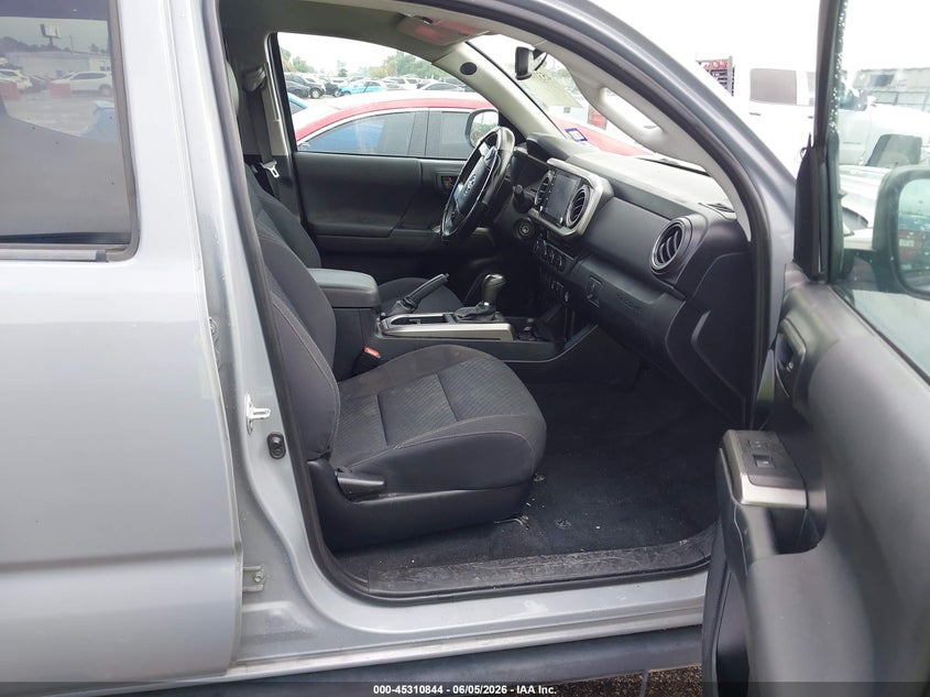 2021 Toyota Tacoma VIN 5TFCZ5AN5MX270283 IAAI salvage auction — NORMAL WEAR, Original (Texas), sold $20,150 on 2026-07-22 (photo 5)