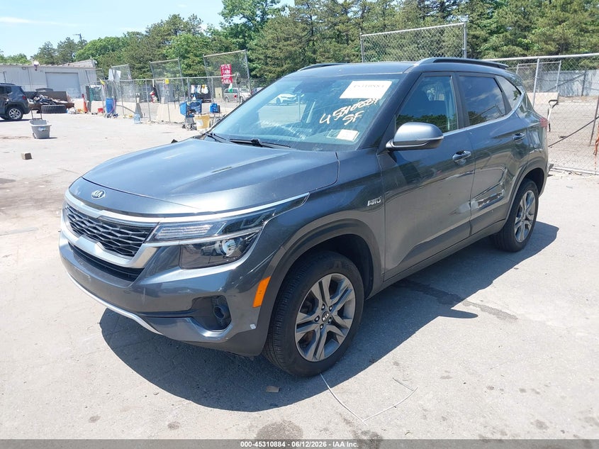 2021 Kia Seltos VIN KNDEUCAA2M7092471 IAAI salvage auction — REAR END, Mv-907A (New York), sold $4,300 on 2026-07-07 (photo 2)