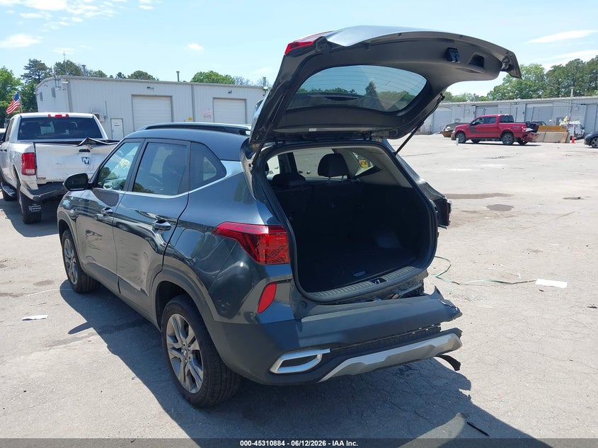 2021 Kia Seltos VIN KNDEUCAA2M7092471 IAAI salvage auction — REAR END, Mv-907A (New York), sold $4,300 on 2026-07-07 (photo 3)