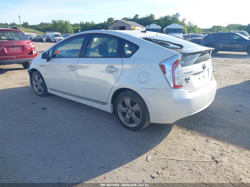 2015 Toyota Prius VIN JTDKN3DU1F0410789 IAAI salvage auction — LEFT FRONT, Salvage (New Hampshire), sold $2,200 on 2026-07-22 (photo 3)