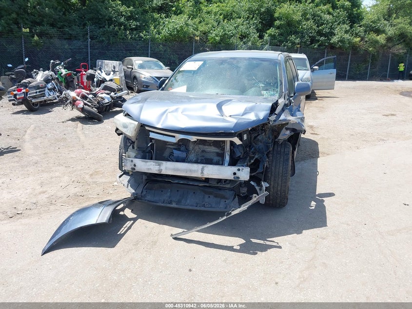 2013 Toyota Highlander VIN 5TDBK3EH5DS182607 IAAI salvage auction — FRONT END, Salvage Title, sold $1,750 on 2026-07-10 (photo 6)