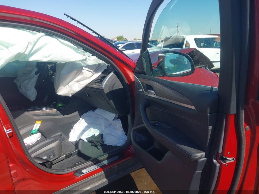 2019 BMW X4 VIN 5UXUJ3C50KLG51901 IAAI salvage auction — FRONT END, Salvage (Arizona), sold $3,550 on 2026-07-28 (photo 5)