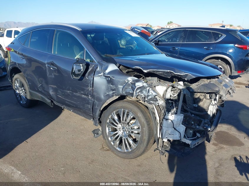2021 Toyota Venza VIN JTEAAAAH5MJ027878 IAAI salvage auction — FRONT END, Salvage Title, sold $6,550 on 2026-07-28 (photo 1)