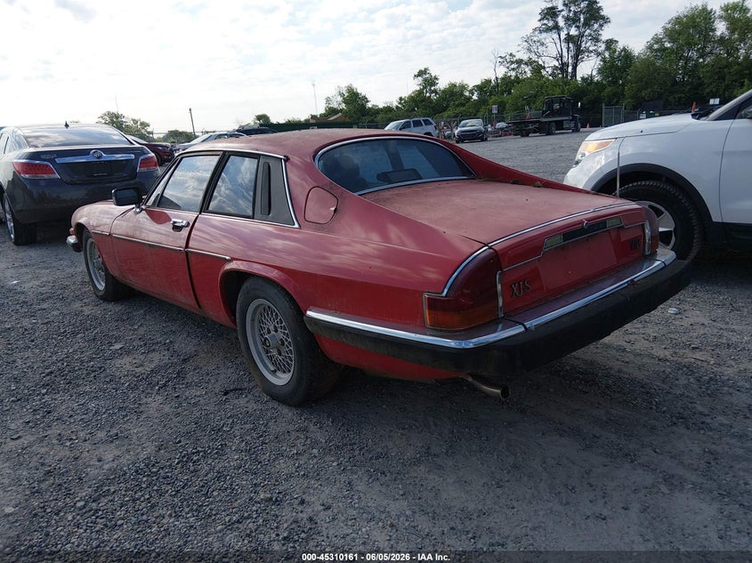 1986 Jaguar Xj series VIN SAJNV584XGC133077 IAAI salvage auction — NORMAL WEAR, Original (Ohio), sold $275 on 2026-07-14 (photo 3)