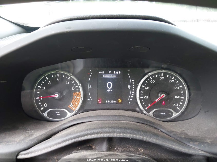 2019 Jeep Renegade VIN ZACNJBAB0KPK84996 IAAI salvage auction — RIGHT FRONT, Salvage (Maine), sold $1,025 on 2026-07-20 (photo 7)
