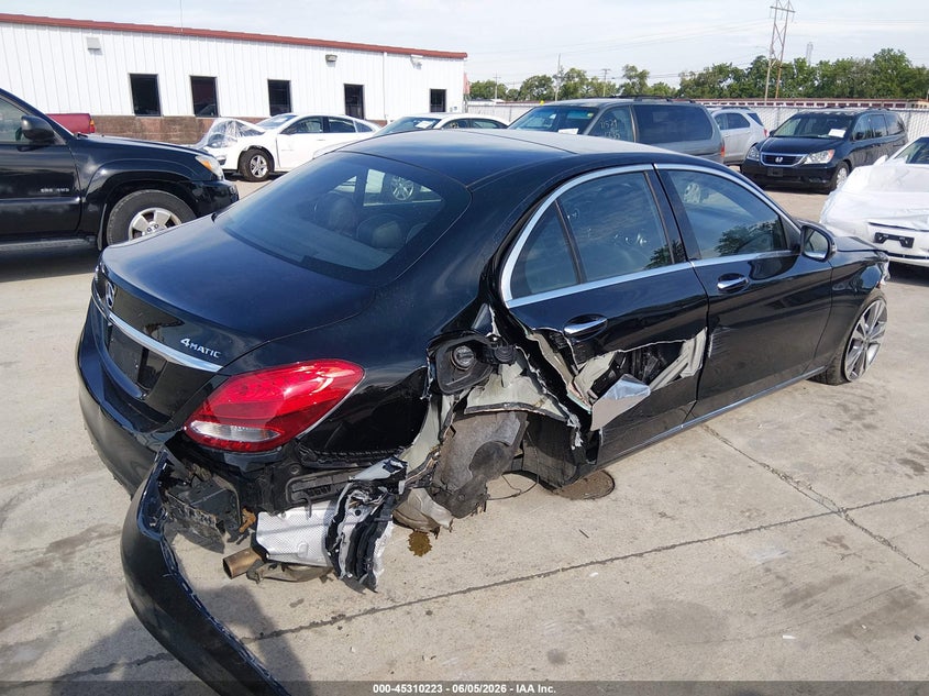2018 Mercedes-benz C-klasse VIN WDDWF4KB7JR395540 IAAI salvage auction — SIDE, Salvage Title, sold $1,050 on 2026-07-28 (photo 4)