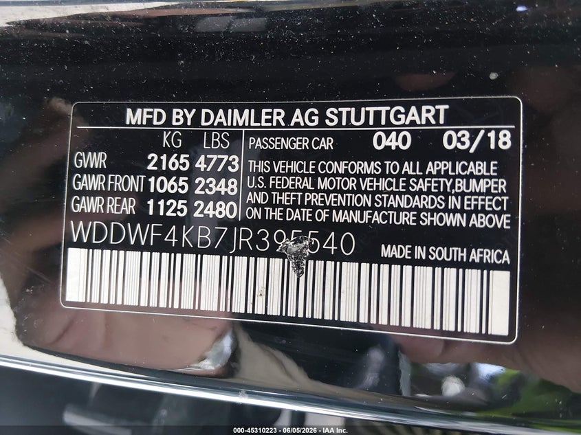 2018 Mercedes-benz C-klasse VIN WDDWF4KB7JR395540 IAAI salvage auction — SIDE, Salvage Title, sold $1,050 on 2026-07-28 (photo 9)
