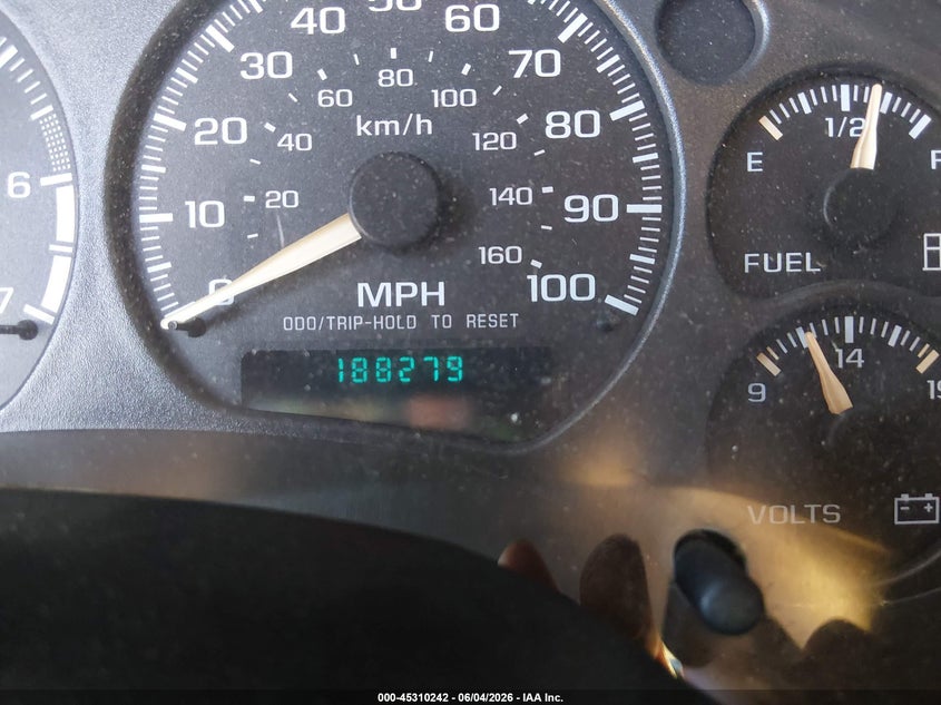 2002 Chevrolet S-10 pickup VIN 1GCCS195028261841 IAAI salvage auction — NORMAL WEAR, App For Dup Clear (California), sold $875 on 2026-07-08 (photo 7)