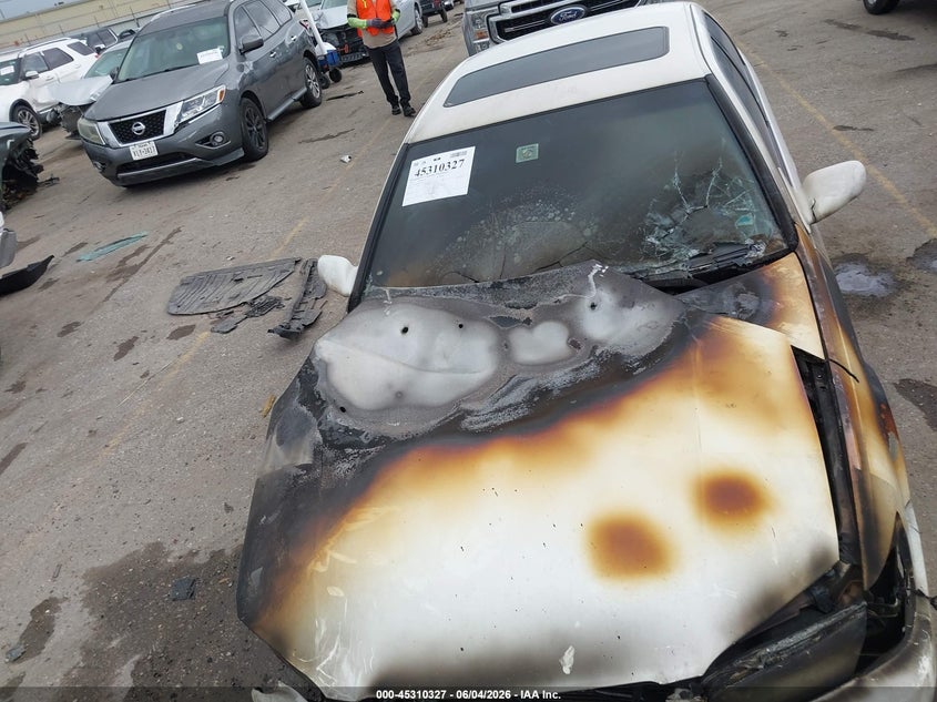 2001 Toyota Camry VIN JT2BG22K610594229 IAAI salvage auction — TOTAL BURN, Non-Repairable (Texas), sold $225 on 2026-07-17 (photo 6)