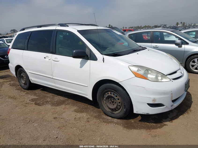 2008 Toyota Sienna VIN 5TDZK23C58S190132 IAAI salvage auction — NORMAL WEAR, Clear (California), sold $225 on 2026-07-29 (photo 1)
