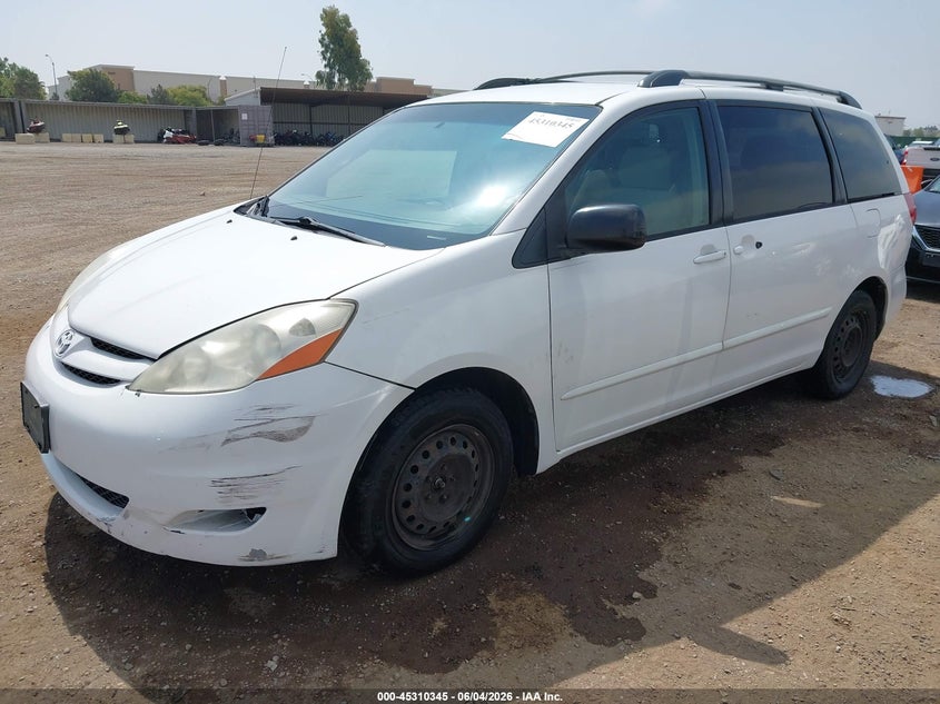 2008 Toyota Sienna VIN 5TDZK23C58S190132 IAAI salvage auction — NORMAL WEAR, Clear (California), sold $225 on 2026-07-29 (photo 2)