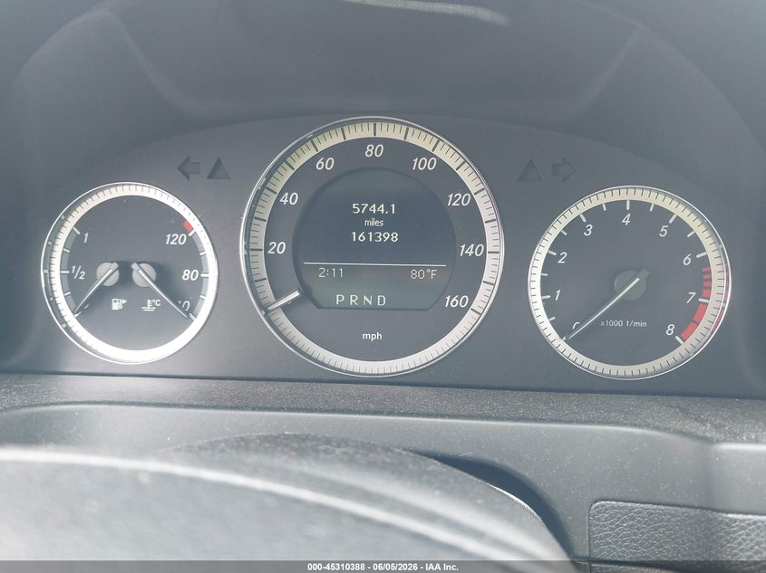 2009 Mercedes-benz C class VIN WDDGF81XX9F233584 IAAI salvage auction — ENGINE DAMAGE, Salvage (Illinois), sold $350 on 2026-07-13 (photo 7)