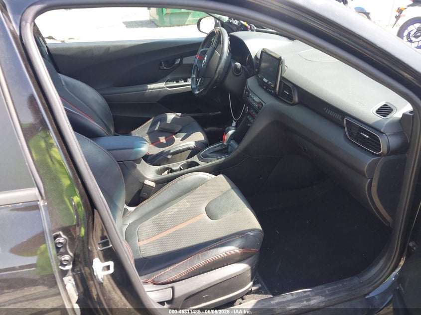 2019 Hyundai Veloster VIN KMHTH6AB5KU013875 IAAI salvage auction — ROOF, Salvage Title, sold $2,225 on 2026-07-14 (photo 5)